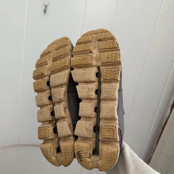 On Running Women’s Gray Running Shoes - Picture 2 of 4